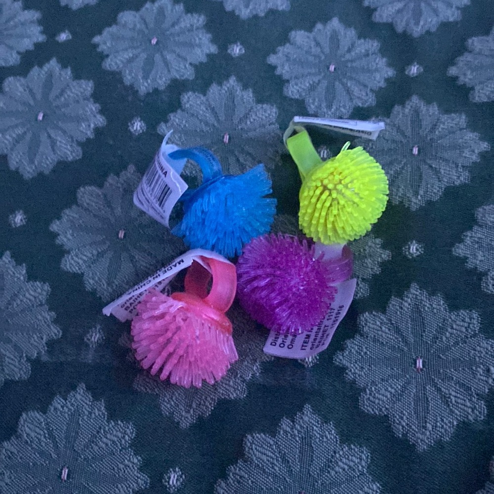 set or 4 glow up rings